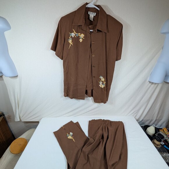 Vintage Outfits Bundle - Picture 6 of 6